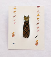 Mari Eastman, Mummified Cat Pin
